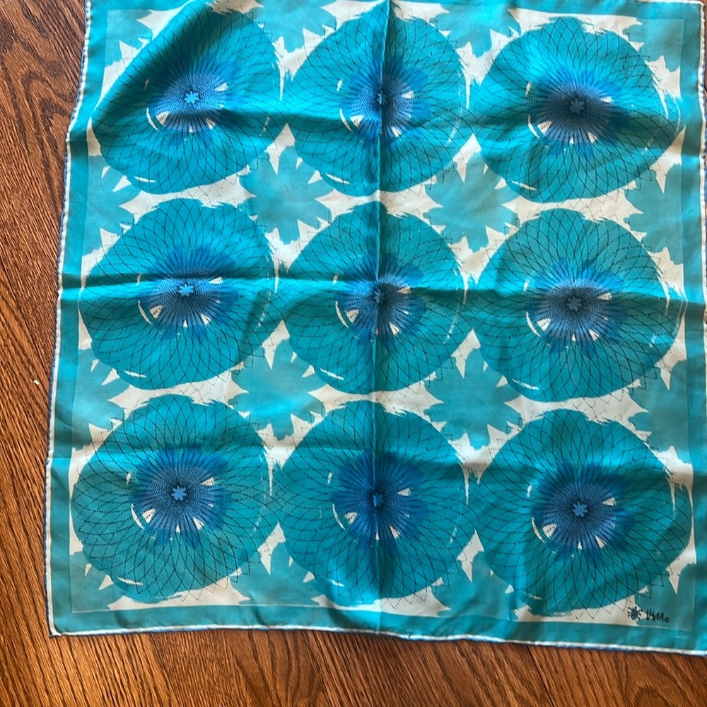 Vintage Vera Neumann Silk Scarf 22” Whimsymaxxing 😊
